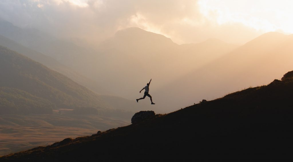 loikka vuorenrinteellä